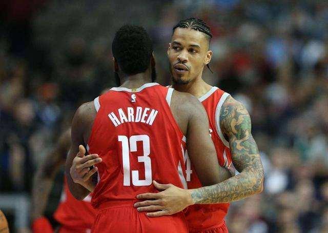 盖与后场篮 盖与后场篮